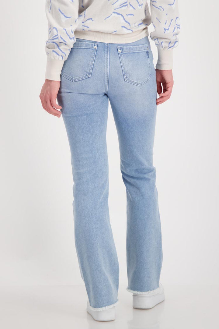 Straight Fit Bootcut Jeans in Blue