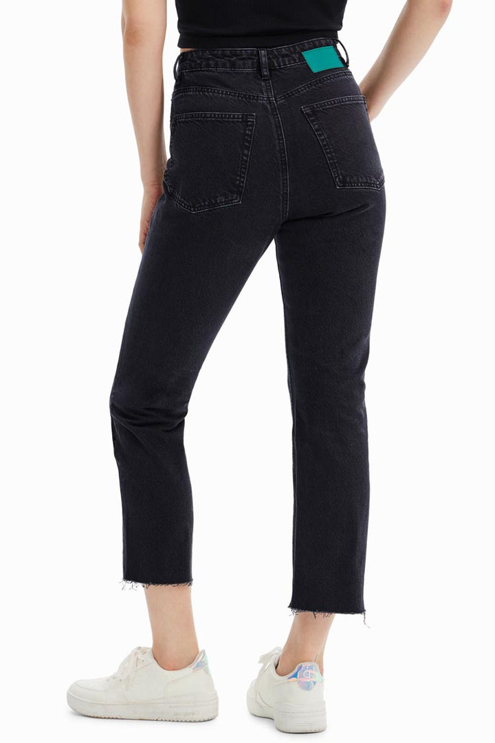 Straight Leg Cropped Jeans | FINAL SALE