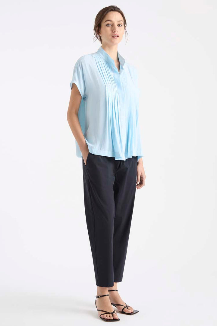 Straw Pleat Shell in Bluewash