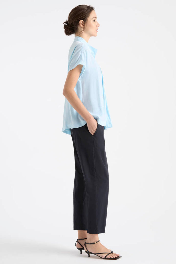 Straw Pleat Shell in Bluewash