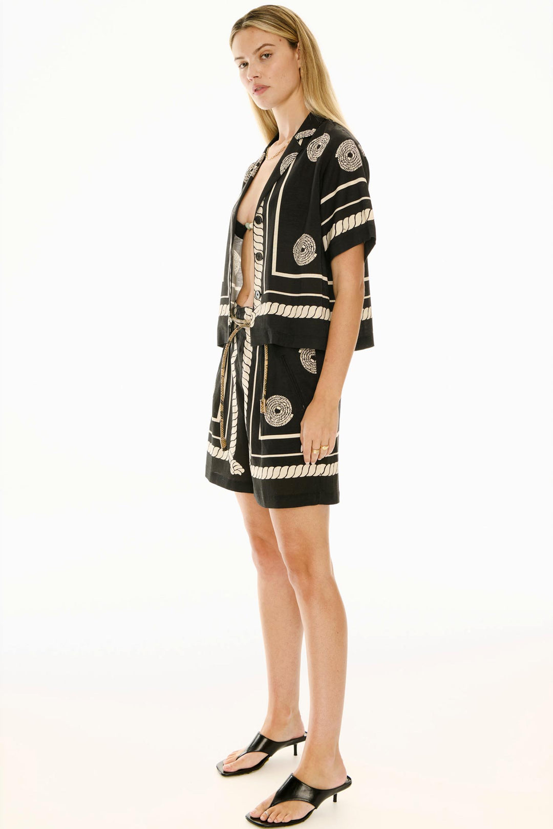 Tangled Short in Black Pebble