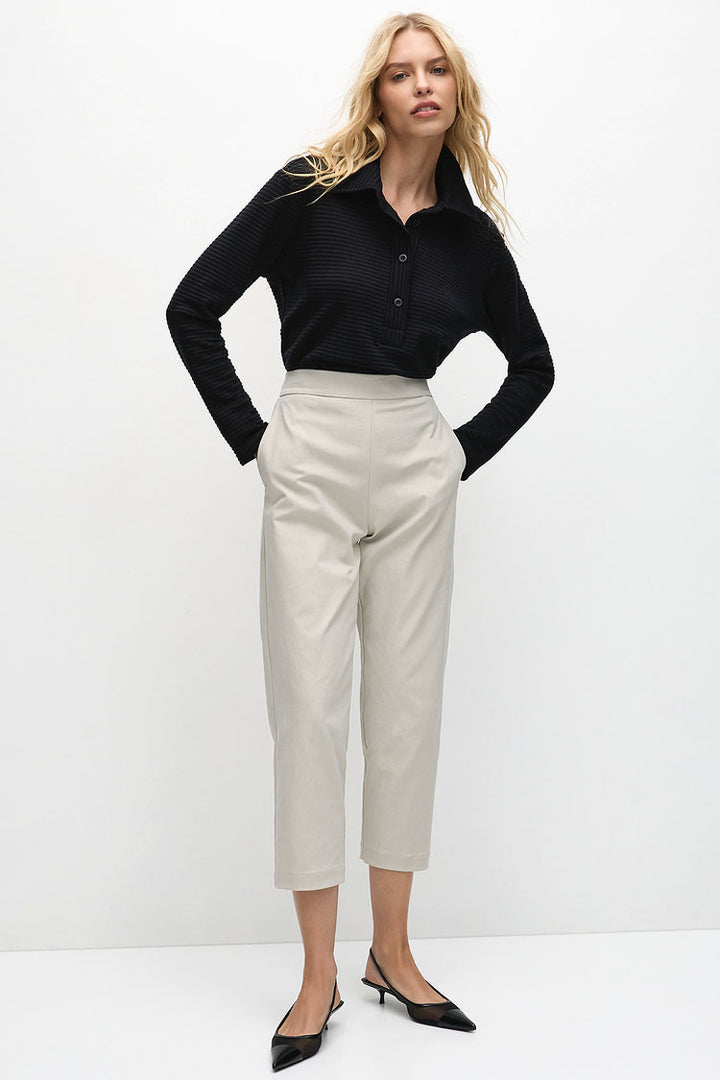 Tapered Flat Pant in Stone