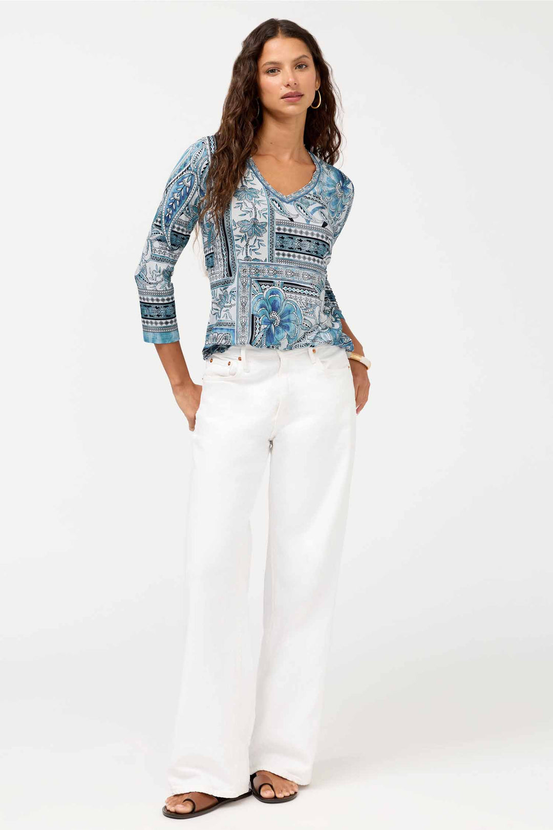 Janie Fav 3/4 Sleeve V-Neck Swing Tee in Athene