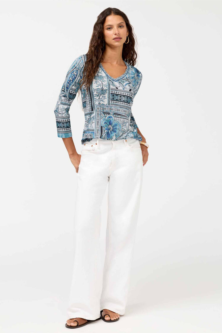 Janie Fav 3/4 Sleeve V-Neck Swing Tee in Athene