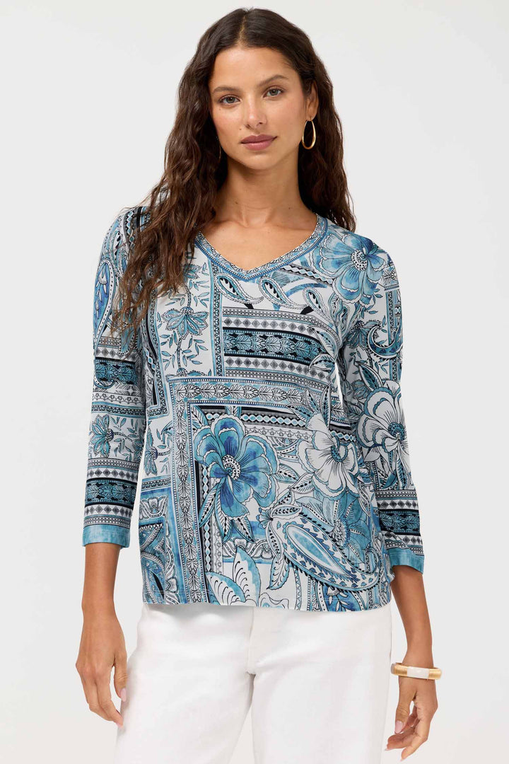 Janie Fav 3/4 Sleeve V-Neck Swing Tee in Athene
