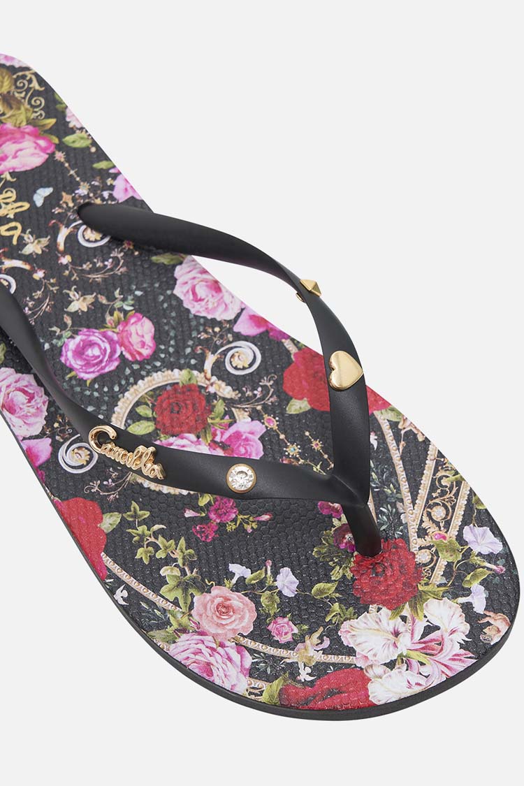 Thongs in Reservation for Love