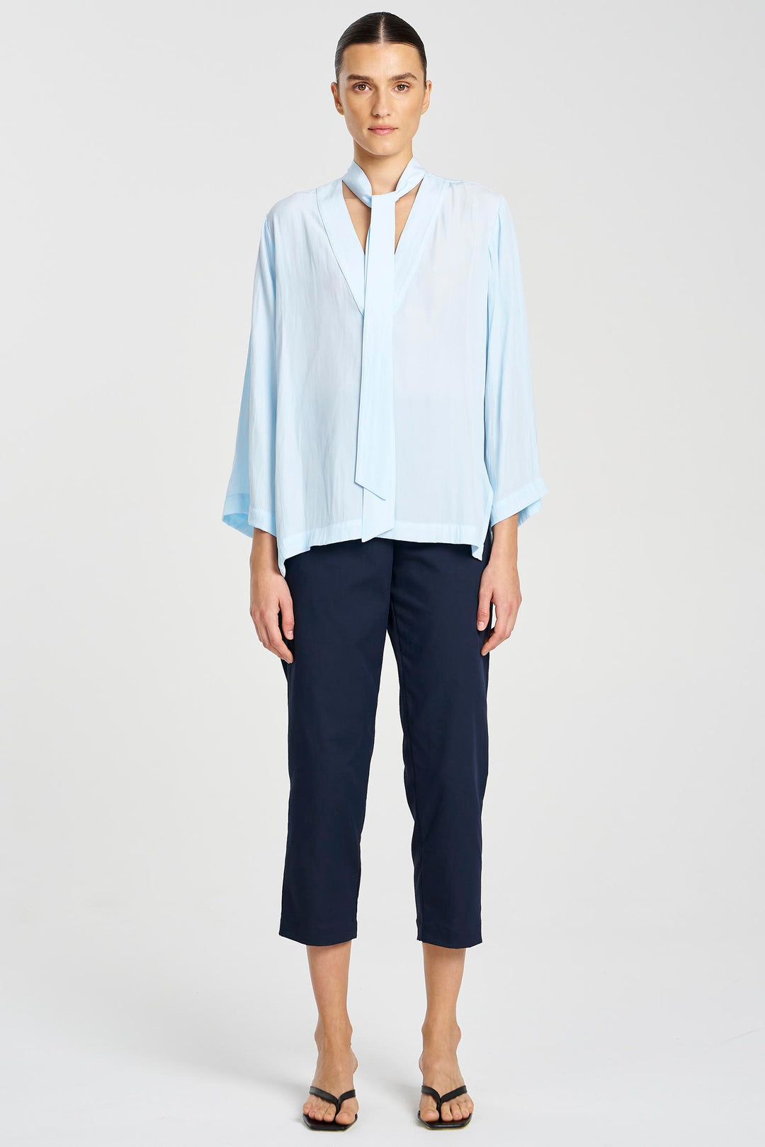 Tie Neck T in Vista