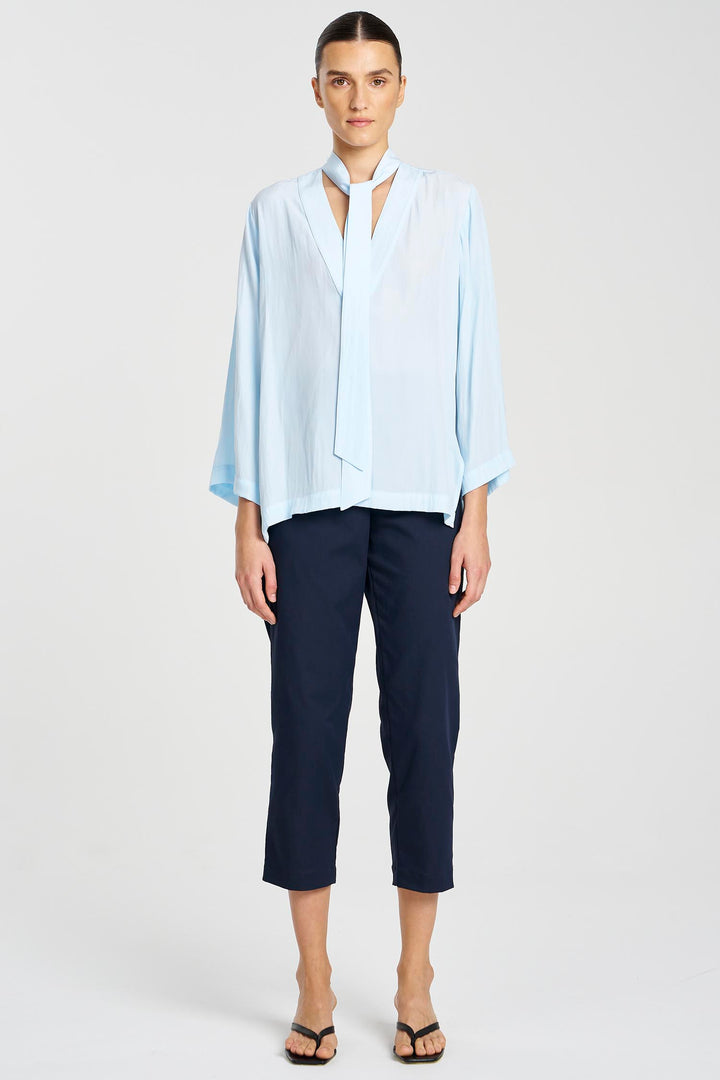 Tie Neck T in Vista