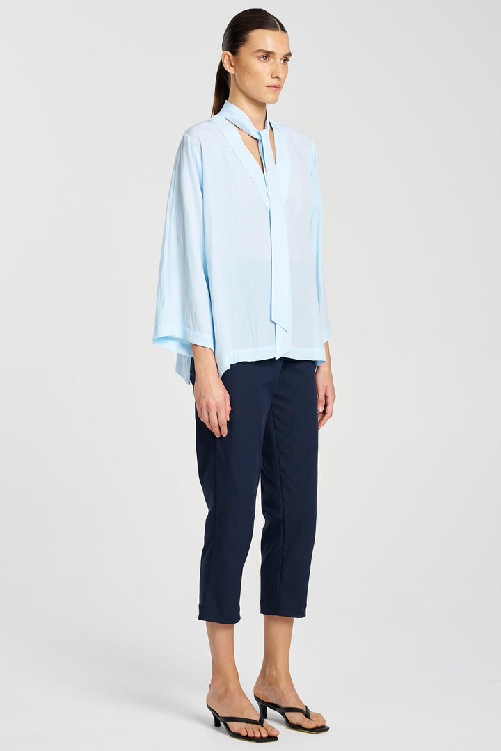Tie Neck T in Vista