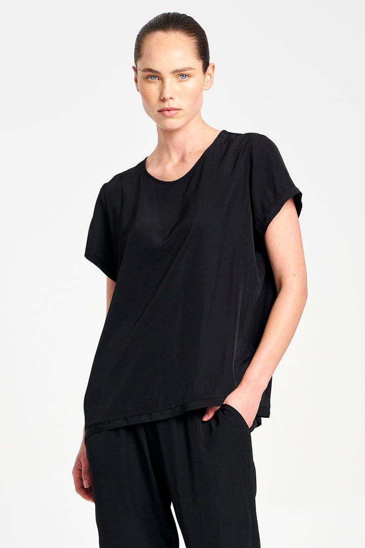 Transit T in Black