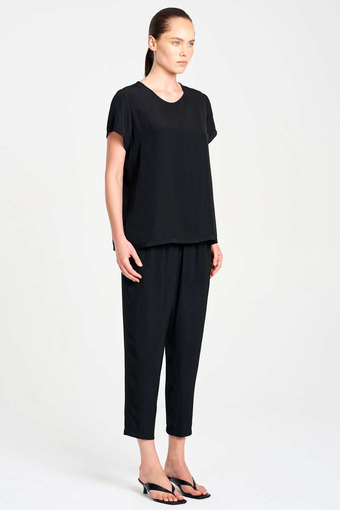 Transit T in Black