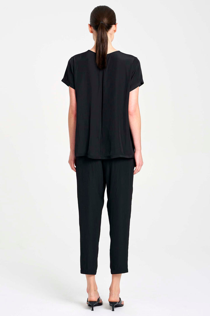 Transit T in Black