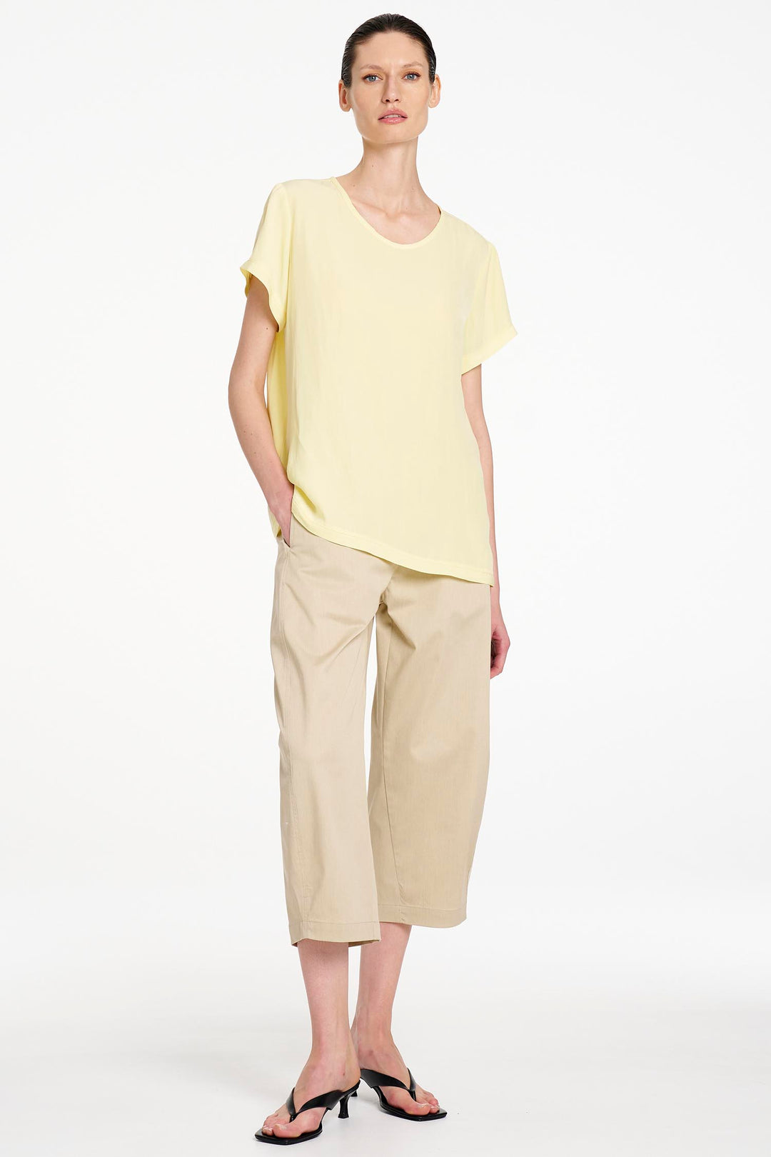Travel T in Lemon