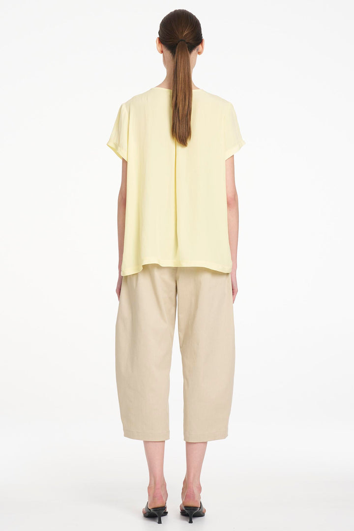 Travel T in Lemon