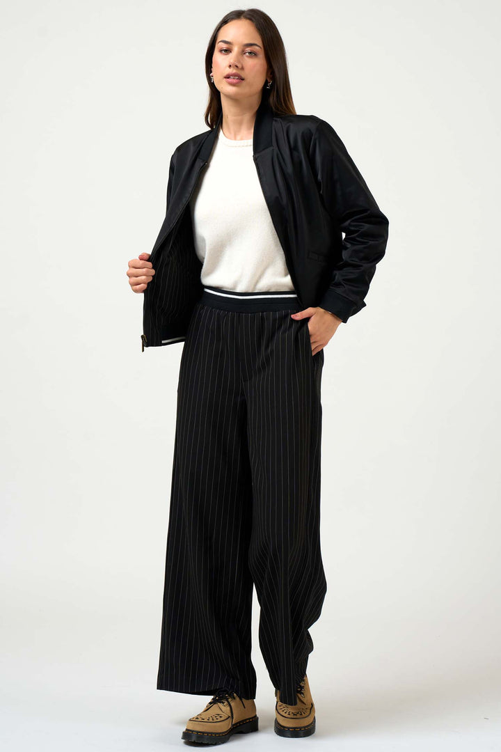 Trax Jacket in Black