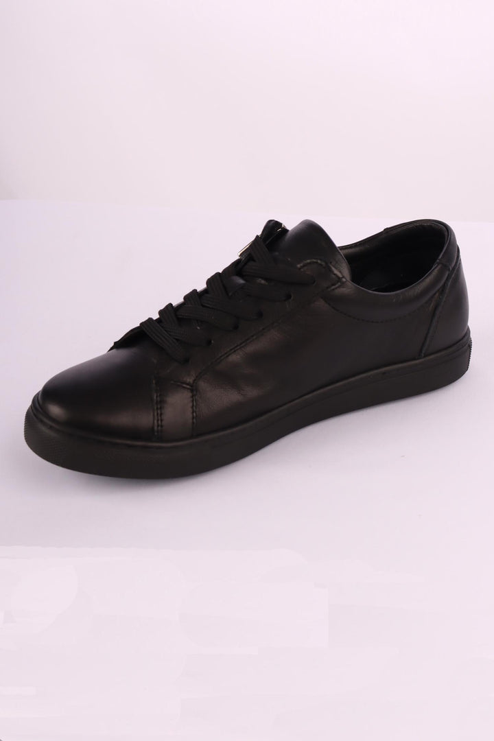 Unly Leather Sneakers in Black