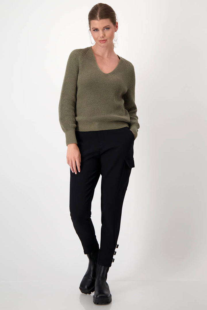 V-Neck Knit Pullover in Green Tea