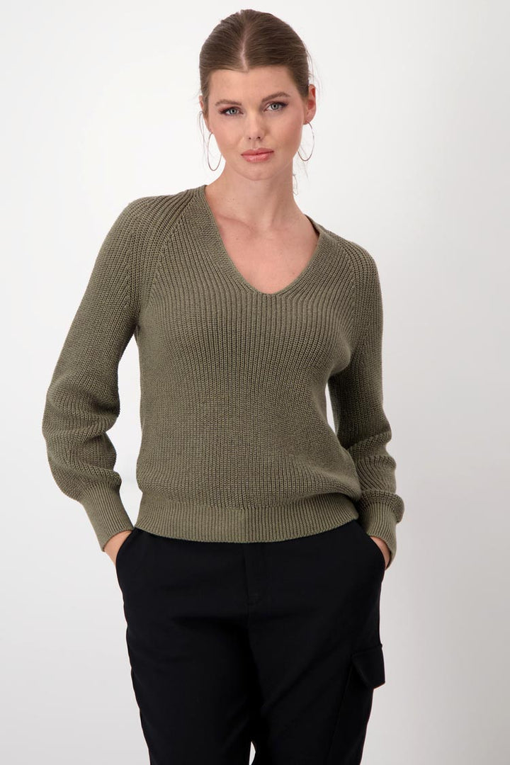 V-Neck Knit Pullover in Green Tea
