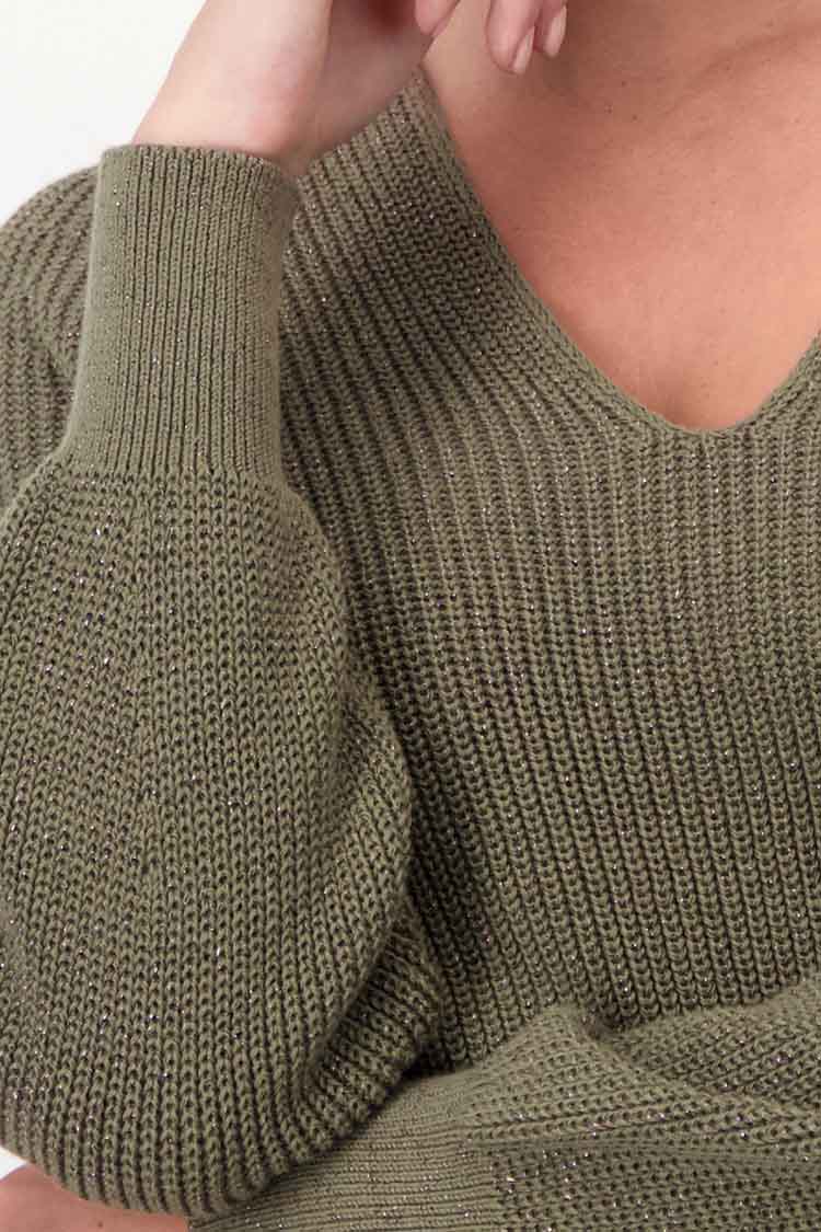 V-Neck Knit Pullover in Green Tea