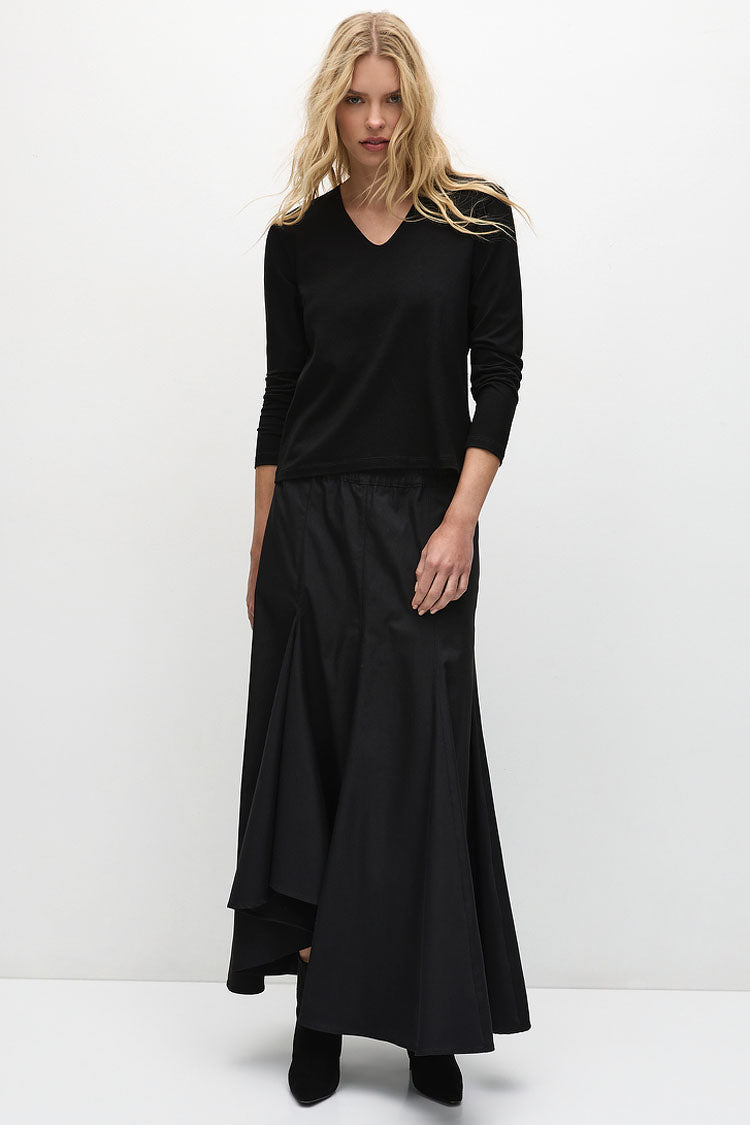 V Neck Top in Black