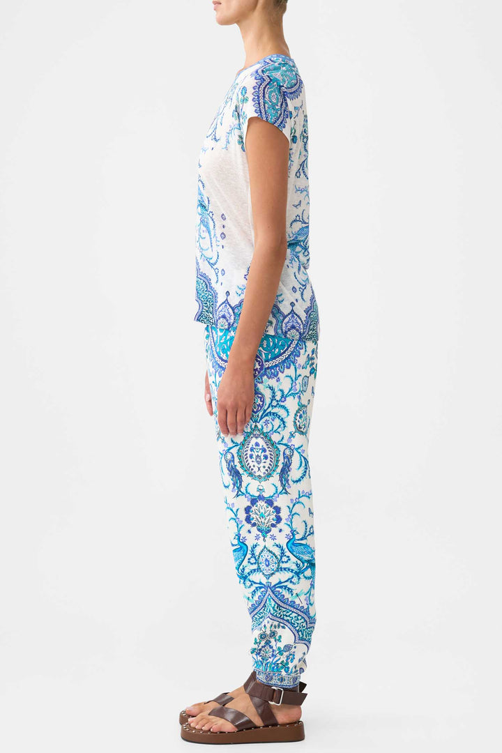 V Neck Fitted Tee in Isnik Lullaby