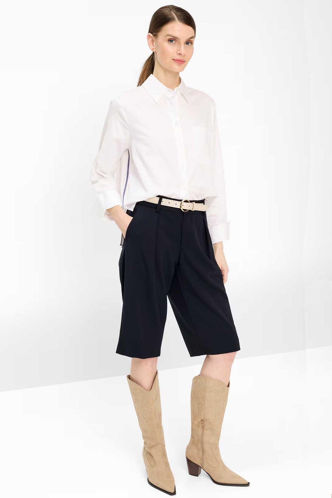 Vica Shirt w Contrast Stripe in White