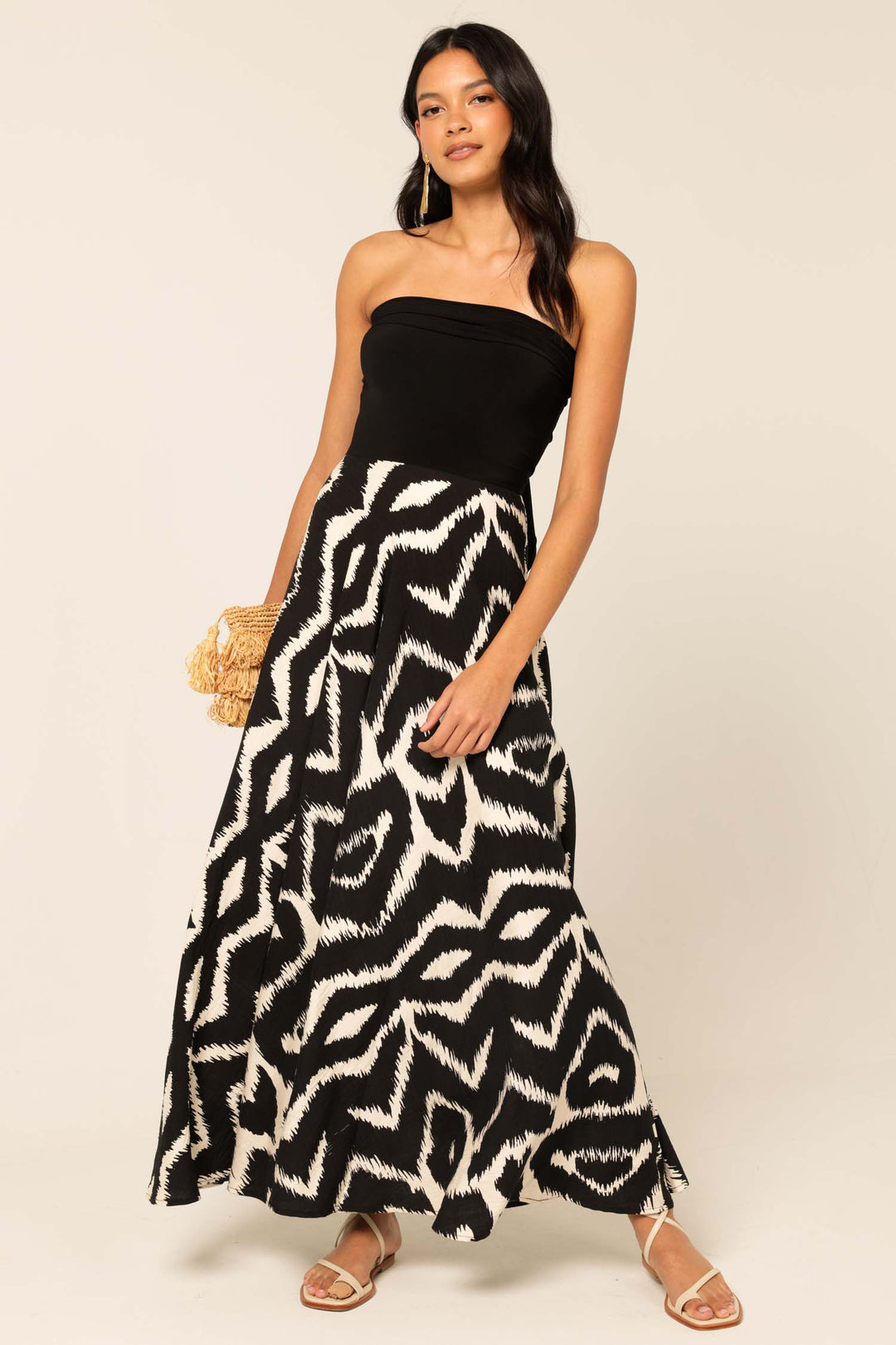 Villa Vita Maxi Dress in Black Cream Abstract