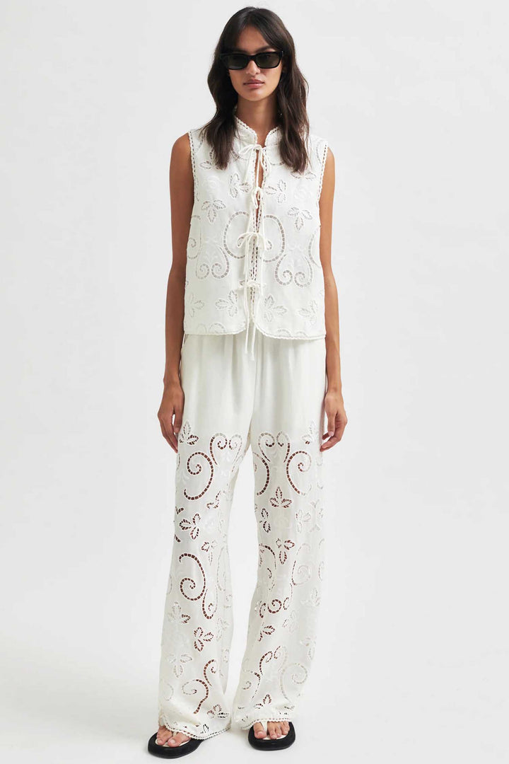 Vilma Lace Wide Leg Pant in White