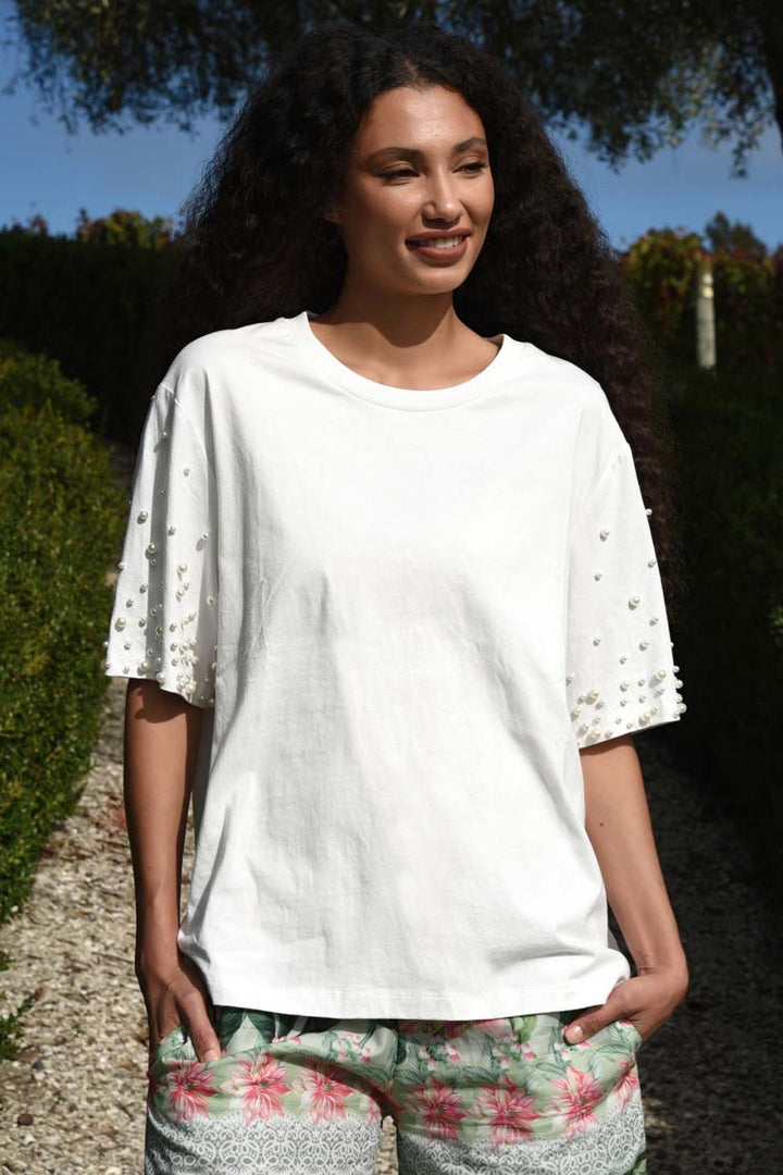 What a Pearl Wants T-Shirt in White | FINAL SALE