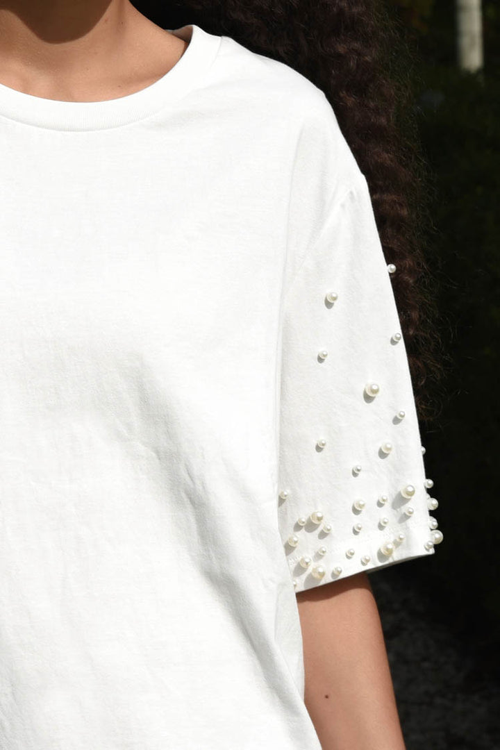 What a Pearl Wants T-Shirt in White | FINAL SALE