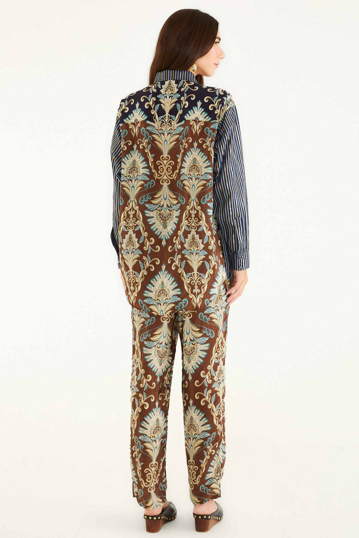 Wonderful Arabesque Brown Pants