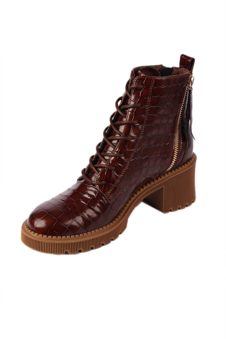 Zyan Croc Leather Boots in Nutmeg