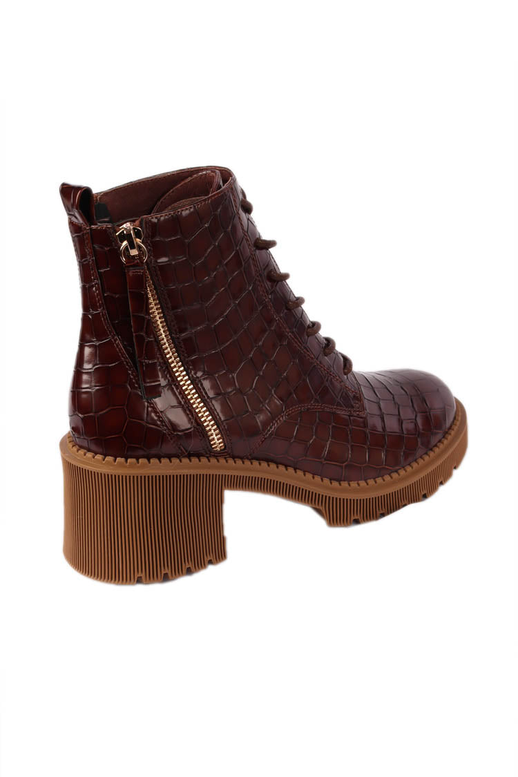 Zyan Croc Leather Boots in Nutmeg