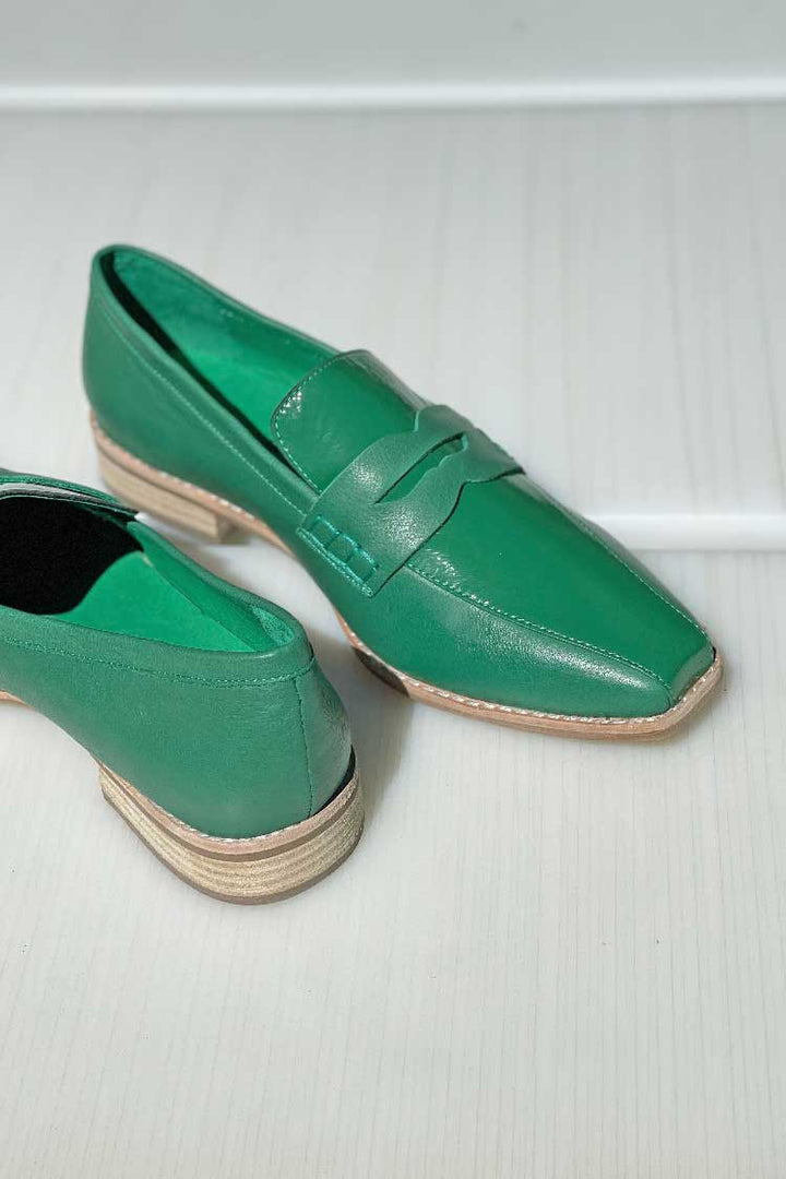 Agape Leather Loafer