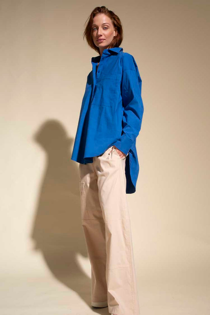 Cargo Walker in Marzipan