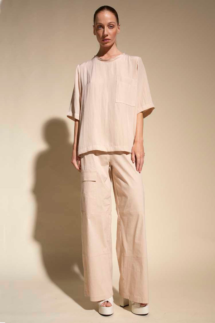 Cargo Walker in Marzipan