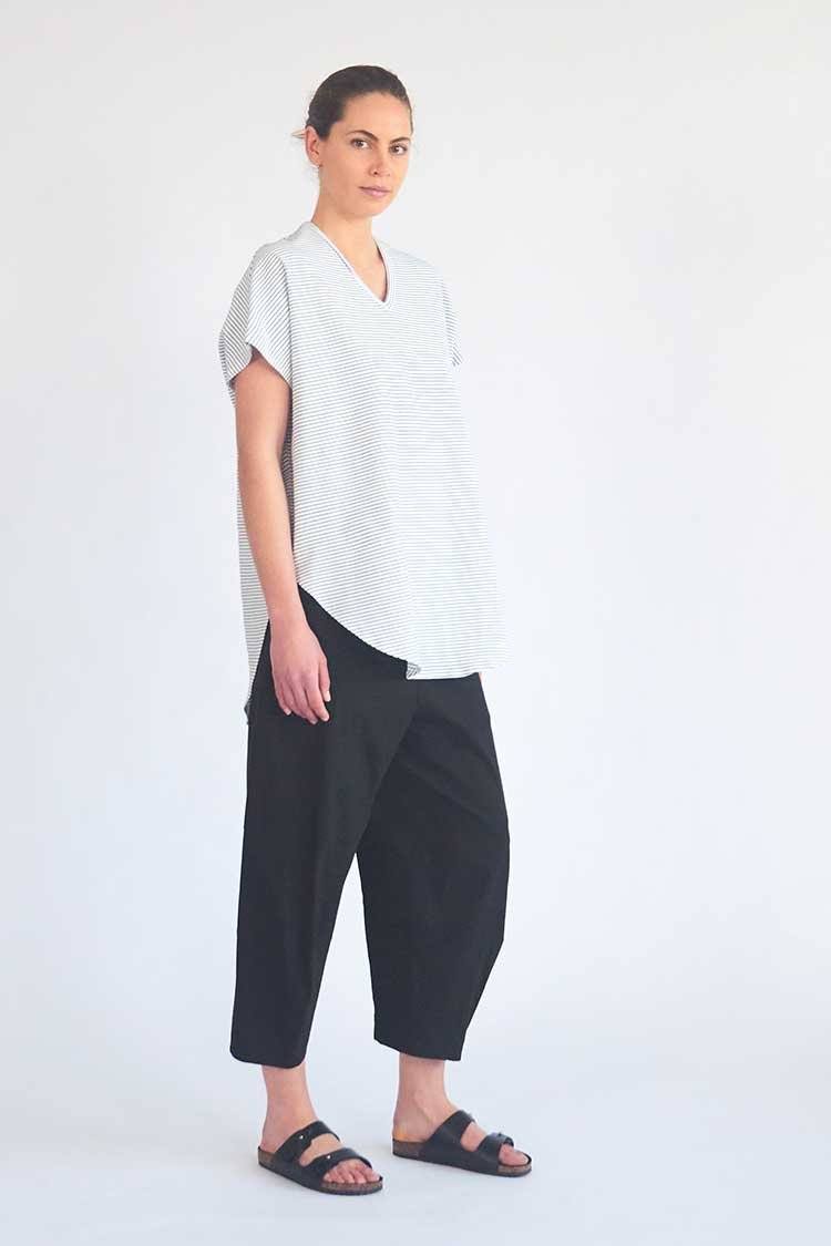 Cropped Tuscan Pant in French Navy Bottoms Mela Purdie 