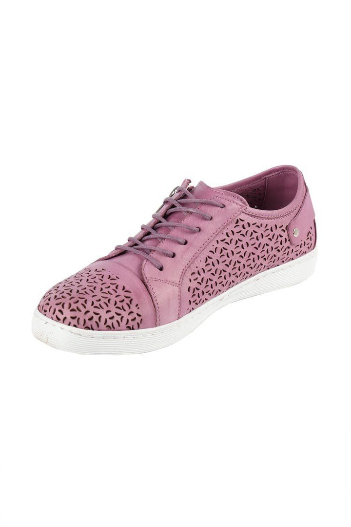 EG16 in Lilac Shoes Cabello 