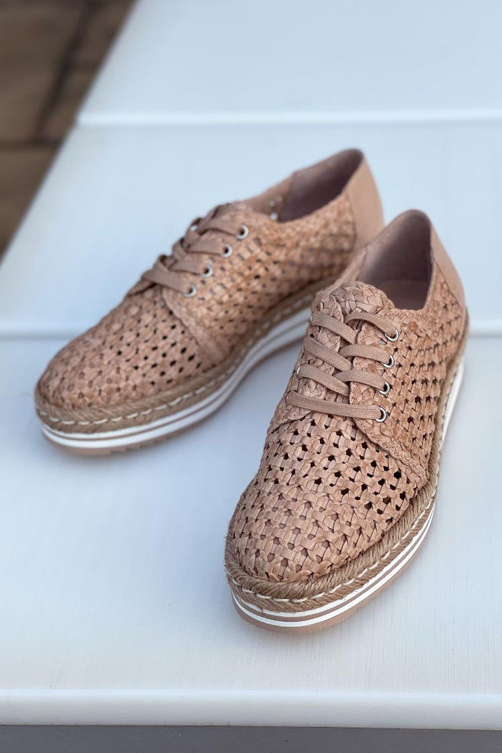 Evert Woven Flat in Nude