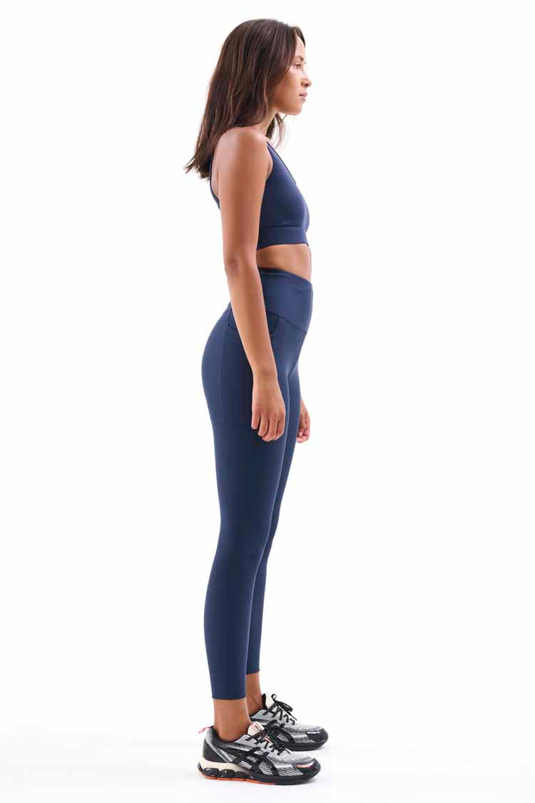 Free Play Legging in Black Iris