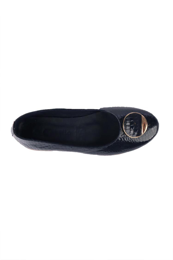 Gumi Slip On Flats in Navy