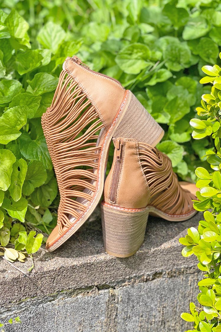 Gushu Elastic Leather Heel in Tan