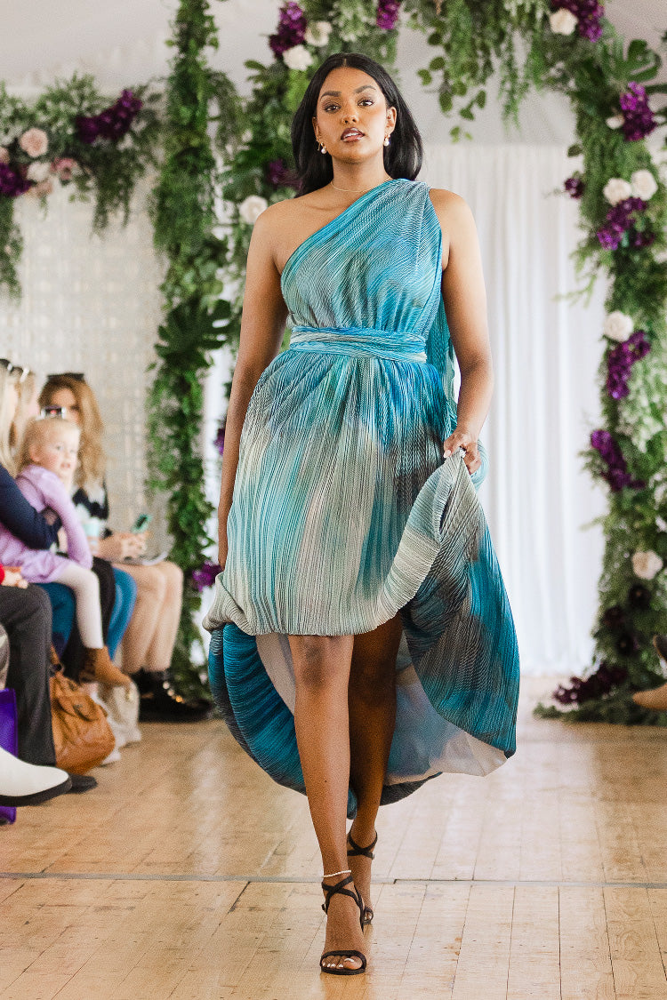 Jacinta Bubble Pleated Gown in Botanical
