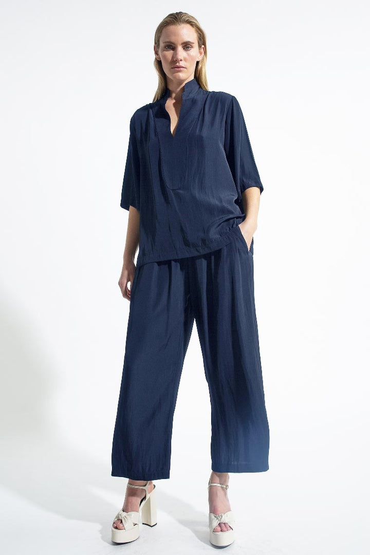 Pace Pant in Midnight