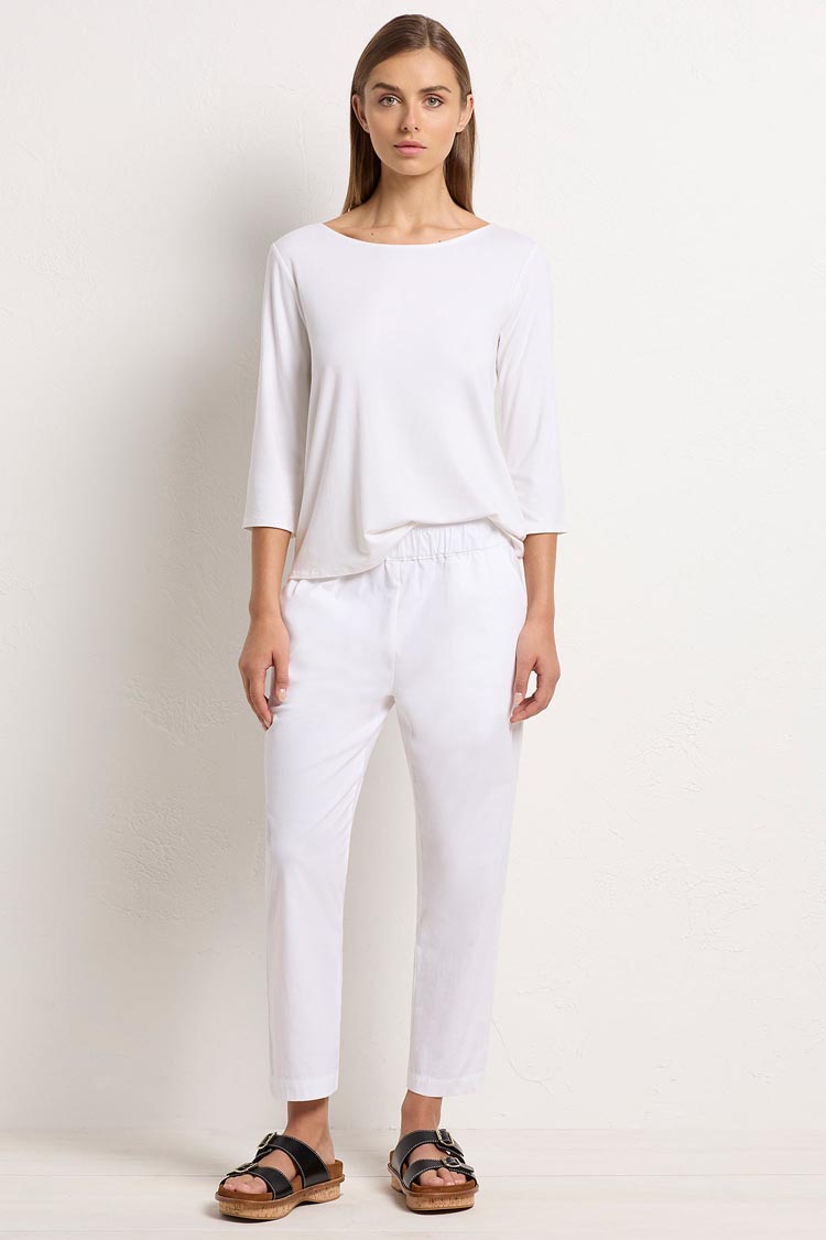 Relaxed Boat Neck in White