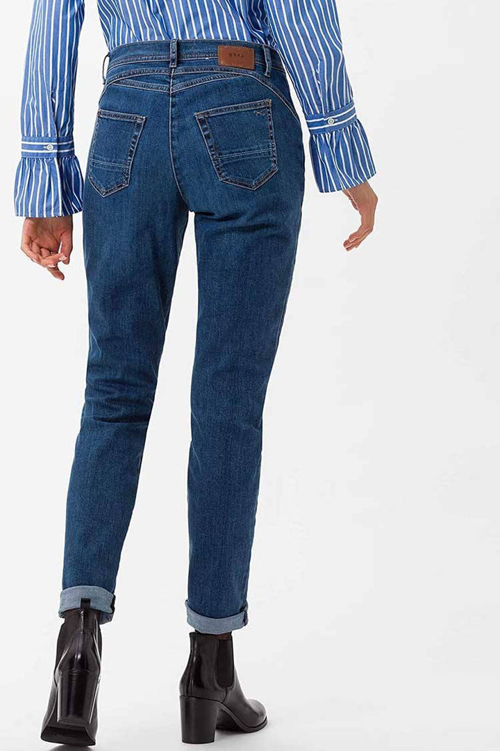 Shakira Slim Jeans in Used Regular Blue Bottoms Brax 