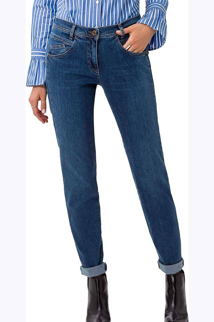Shakira Slim Jeans in Used Regular Blue Bottoms Brax 