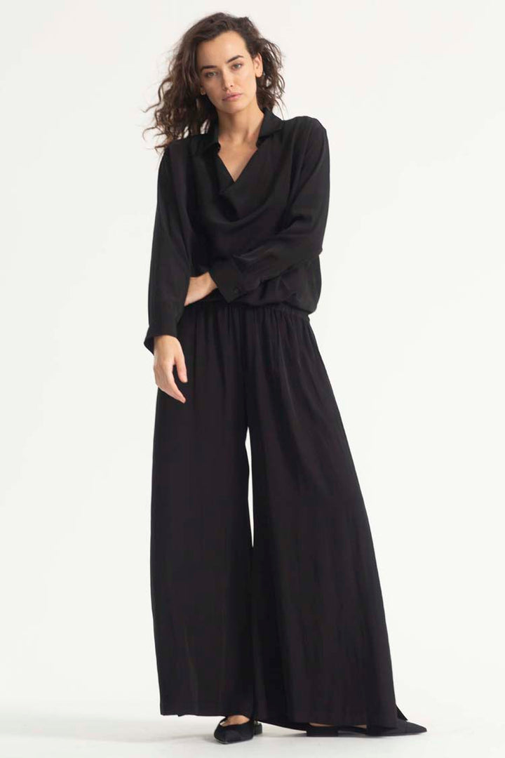 Swish Pant in Black
