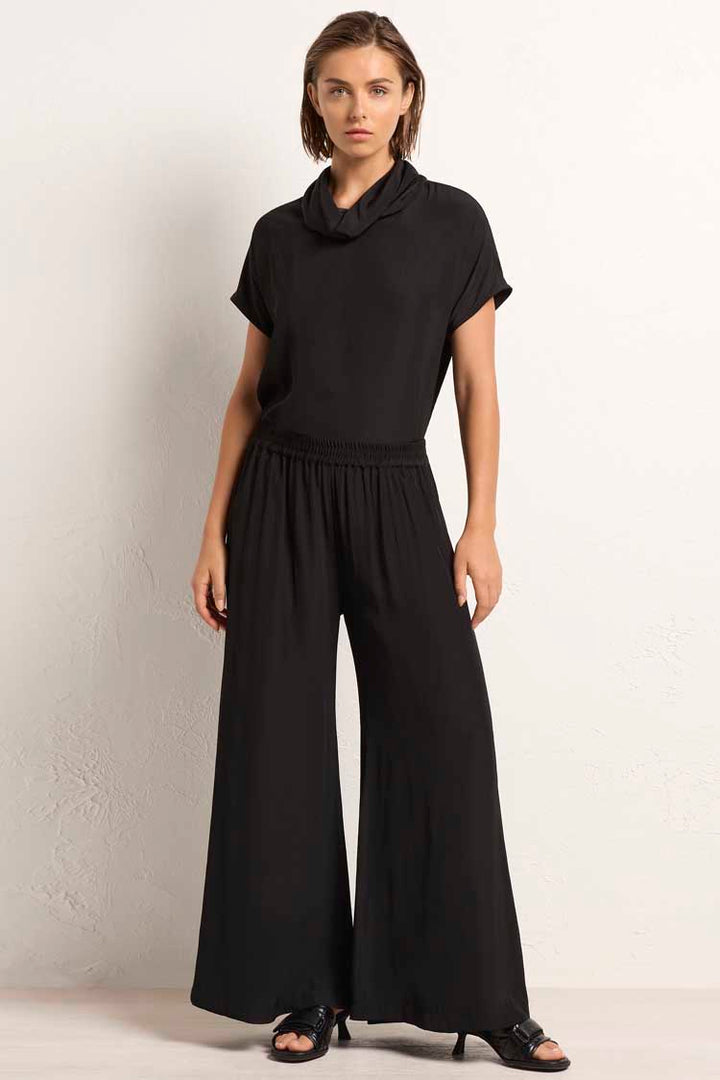 Swish Pant in Black