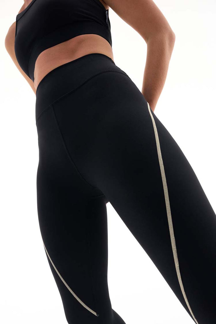 Transmission Legging
